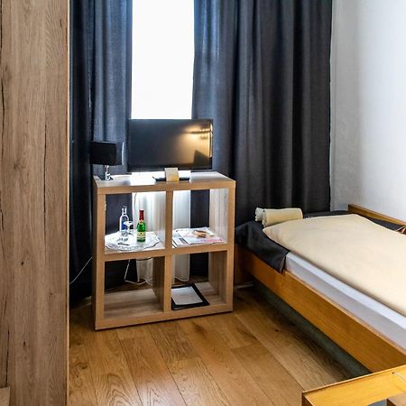 Hotel Jaegerhaus In Singen Am Hohentwiel Экстерьер фото