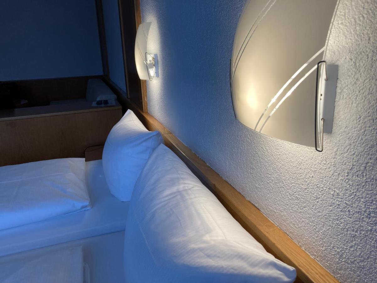 Hotel Jaegerhaus In Singen Am Hohentwiel Экстерьер фото