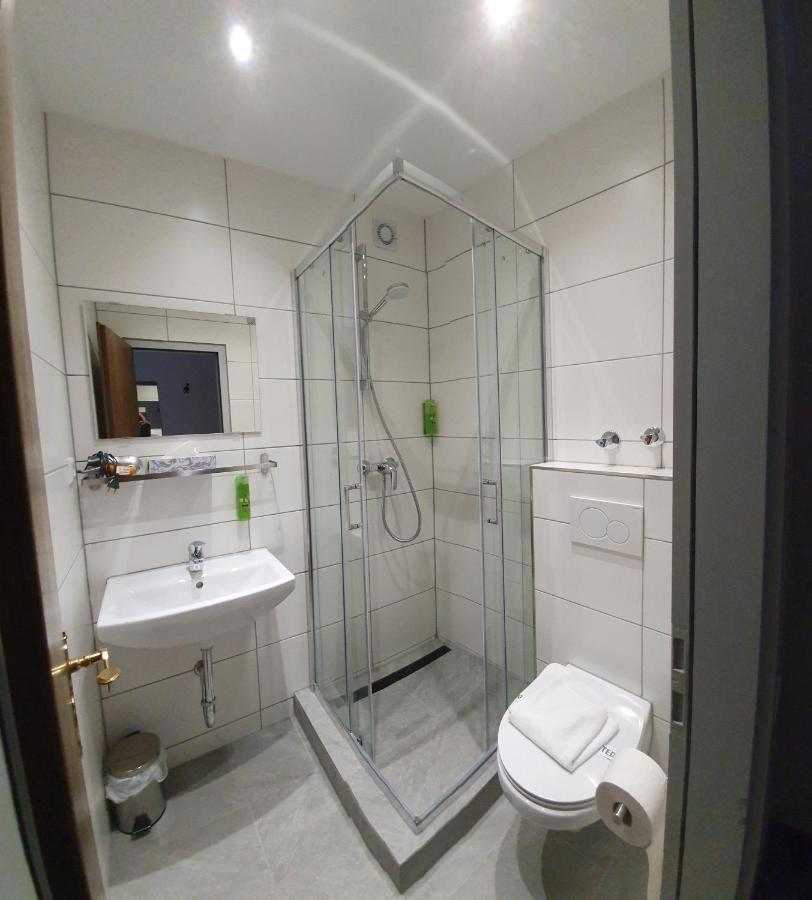 Hotel Jaegerhaus In Singen Am Hohentwiel Экстерьер фото